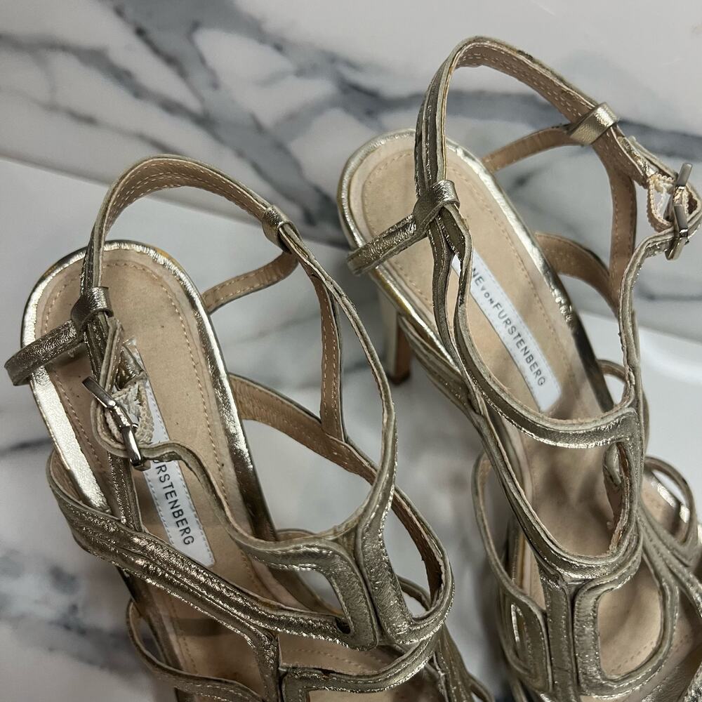 Diane Von Furstenberg Women's Gold Metallic Jeanette Nappa Heels Sz 8.5 Classic - Picture 2 of 8